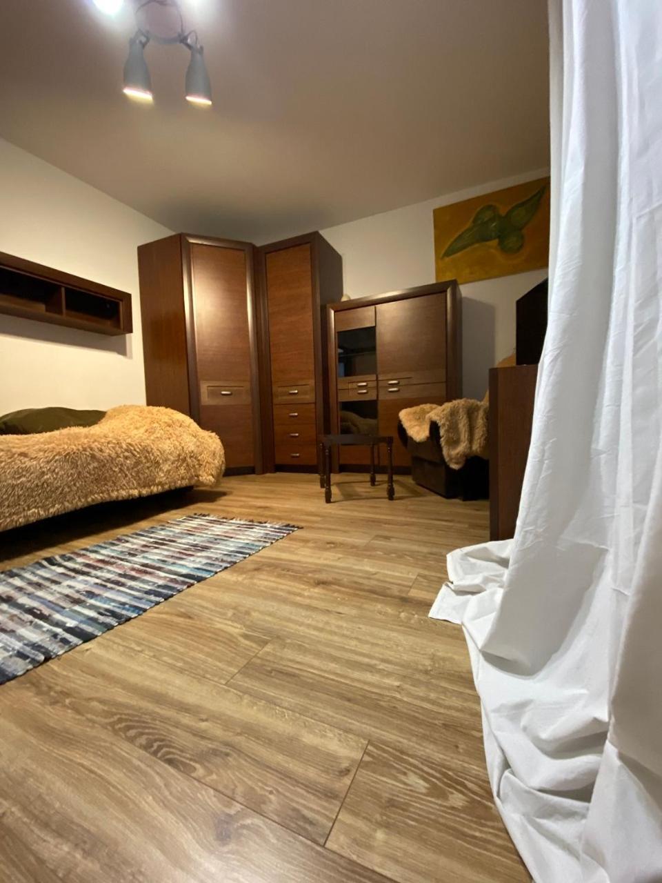 Noc Z Obrazem - Balkon - Praga *
