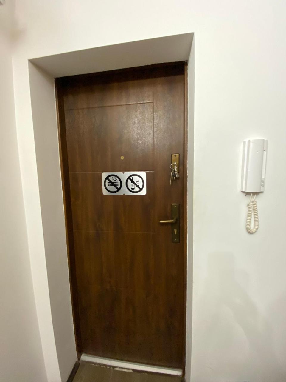 Przejazdem Praga Apartament *