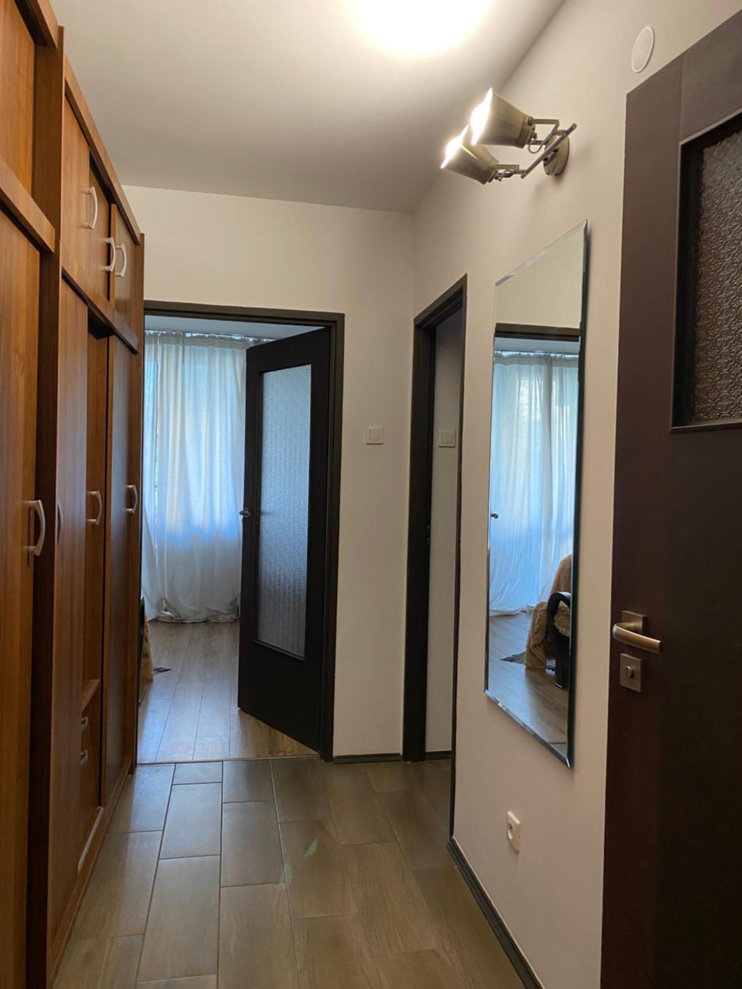 Noc Z Obrazem - Balkon - Praga